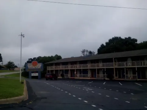 Mountain Country Motor Inn