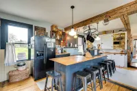 True North Farm House - Historic Family Home - 3-Star