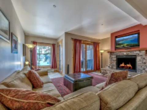 Three Bedroom Mountain at Kirkwood Townhouse by RedAwning Hotels in Kirkwood