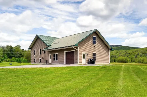 Mtn-View Home 6 Mi to Jay Peak Resort Fish and Hike - Wifi
