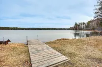 Private Dock, Deck & Yard: Deerskin Lake Retreat! - Badekar