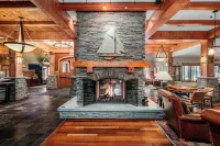 Tamarack Lodge Hotels in East Bay Township