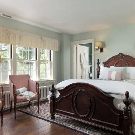 Devonfield Inn