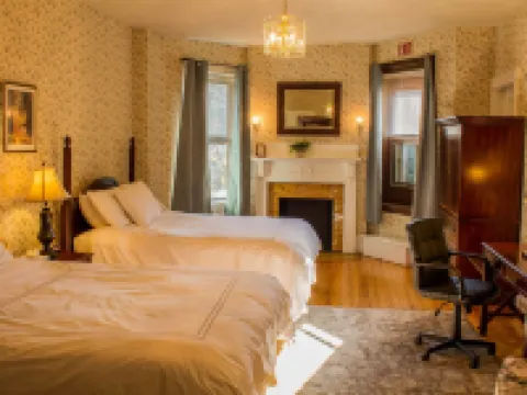 บีคอนอินน์ 1087 โรงแรมในBrookline