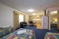 Cotswold Motor Inn Hotels in Cotswold Hills