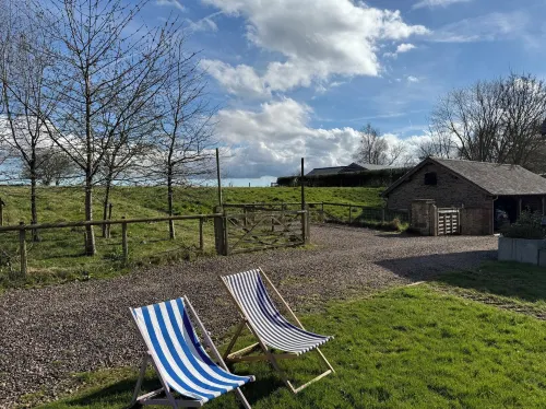 Barn Cottage - Homestays