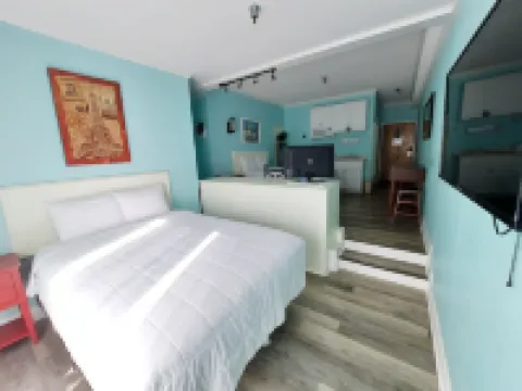 Palm Suites