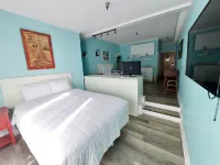 Palm Suites فنادق في Pine Knoll Shores