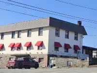 Lakewood Lodge & Restaurant Hotels in Wayne County