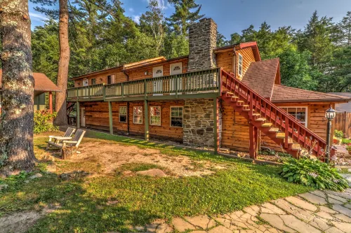 Magnolia Streamside Resort Hotels in Skytop