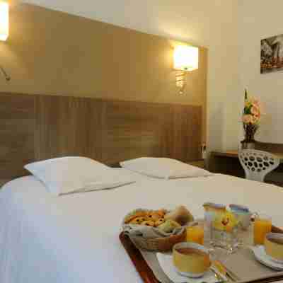 La Chartreuse Logis Hotel Restaurant Rooms