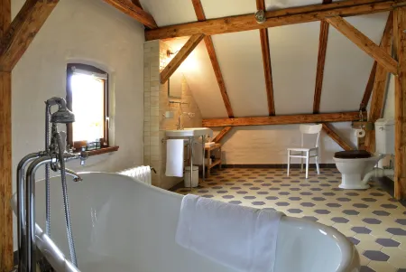 Alte Bahnstation Leipzig (Appartement Two & One) Отели рядом с достопримечательностью «Зоопарк Лейпцига»