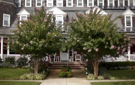 Spring Lake Inn Отели рядом с достопримечательностью «Парк Дивайн»