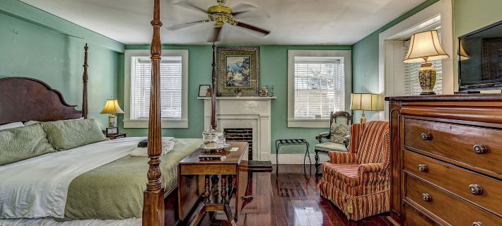 The Duff Green Mansion Hotels in Vicksburg