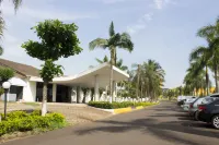 Rio Claro Plaza Hotel - parking