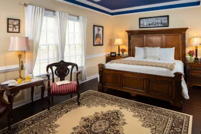 A Williamsburg White House Inn Hotel a 