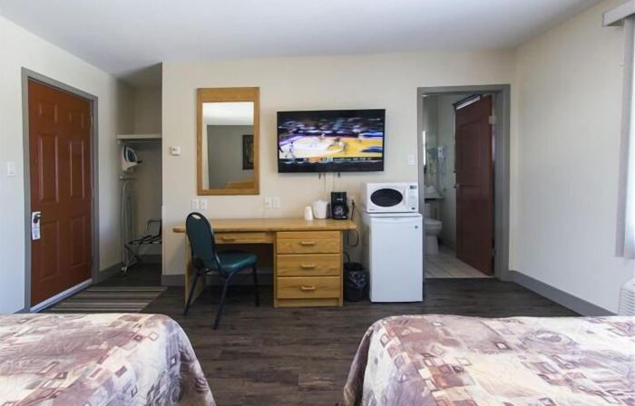 Howey Bay Motel