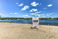 Walk to Lake: Middlefield Home w/ Fire Pit - Beach
