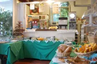 Hotel Villa Augustus - breakfast