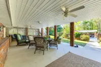 1 Mi to Dtwn: Home w/ Fire Pit & Deck in Hudson! - 3-Star