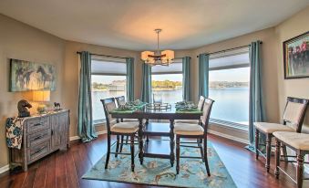 Walk to Lake Hamilton: 'to-do' Home w/ Pool Access