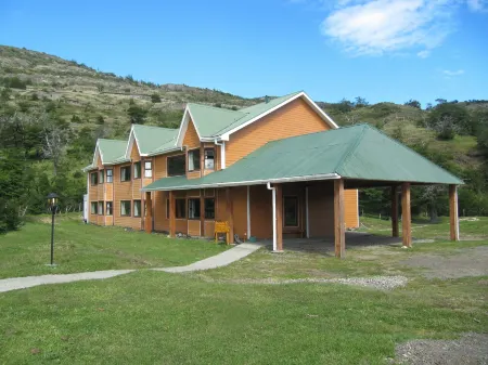 Hotel del Paine Отели в г. Торрес де Пайне