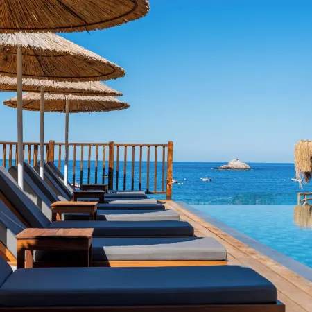 Sea Valley Lodge