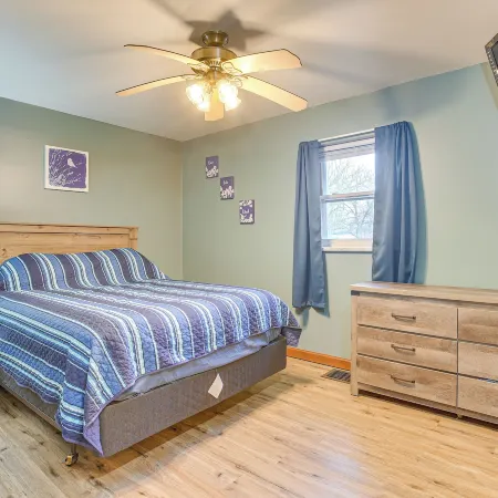 Quaint Zanesville Home w/ Game Room & Yard!