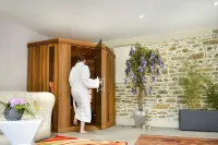 Logis Hotel Spa Restaurant Au Site Normand - スパ