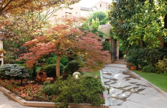 阿爾多莫羅酒店