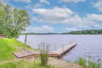Waterfront Central Wisconsin Cabin w/ Indoor Pool!