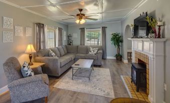 Lamesa Vacation Rental w/ Covered Patio & Fire Pit