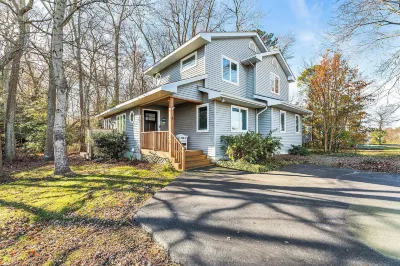 3 Mi to Bethany Beach: Family-Friendly Home