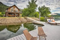 Waterfront Cabin w/ 2 Boat Docks & Mtn Views! - 3 étoiles