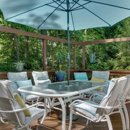 2 Mi to Golf: Hot Tub Hideaway in Ocean Pines