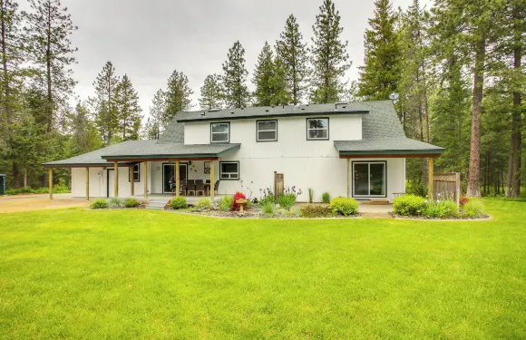 距銀木10英里的隱居處