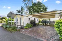 Dunbogan Caravan Park Hotels in Bonny Hills