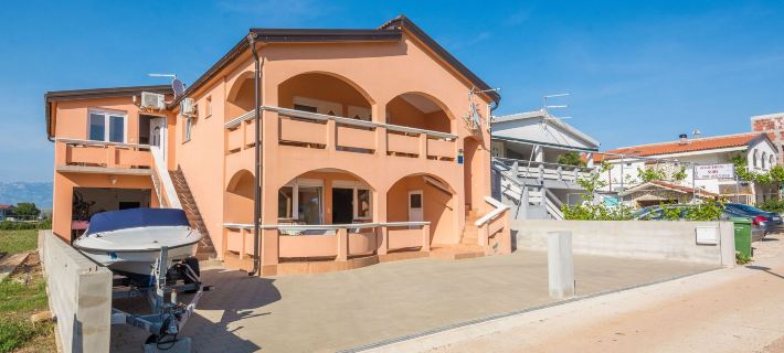 Apartments Hrskanovic Hotels in Vir