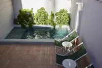 ANTÍPODA HOTEL - piscina