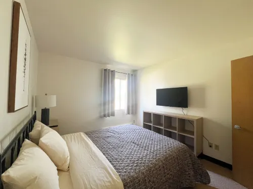 WorkStay Lodging - Spy Hill, SK - Near Esterhazy, Rocanville & Potash Mine Sites - Апартаменты