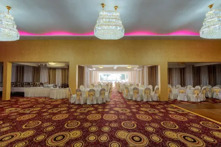 Seagate Hotel Отели рядом с достопримечательностью «Sri Kannangararamaya»