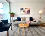 Beautiful apt-balcony in La Carolina 70” QLED TV