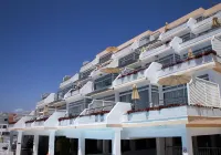 Holiday Club Jardin Amadores Отели в г. Ломо Кьебре