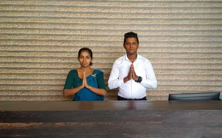 Hotel Elephant Park - New Deal! Exclusive Offers on Pickups Available!