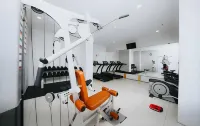 Tamansari Mahogany Apartemen by 7Rm - Gym