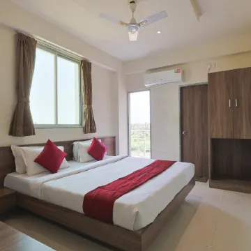 The Castle Crown - Hotel Scintilla, Somnath