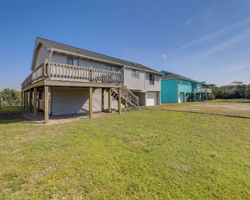Atlantic Beach Home by Fort Macon State Park Hotele w: Atlantic Beach