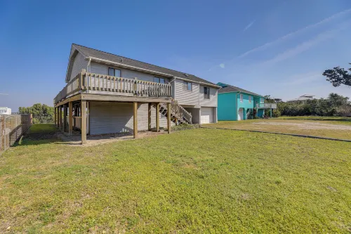Atlantic Beach Home by Fort Macon State Park