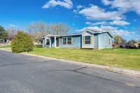 La Verkin Home w/ Yard, Covered Patio & Grill
