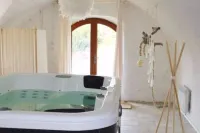 A l'Aube des Volcans Hotel a Les Ancizes-Comps